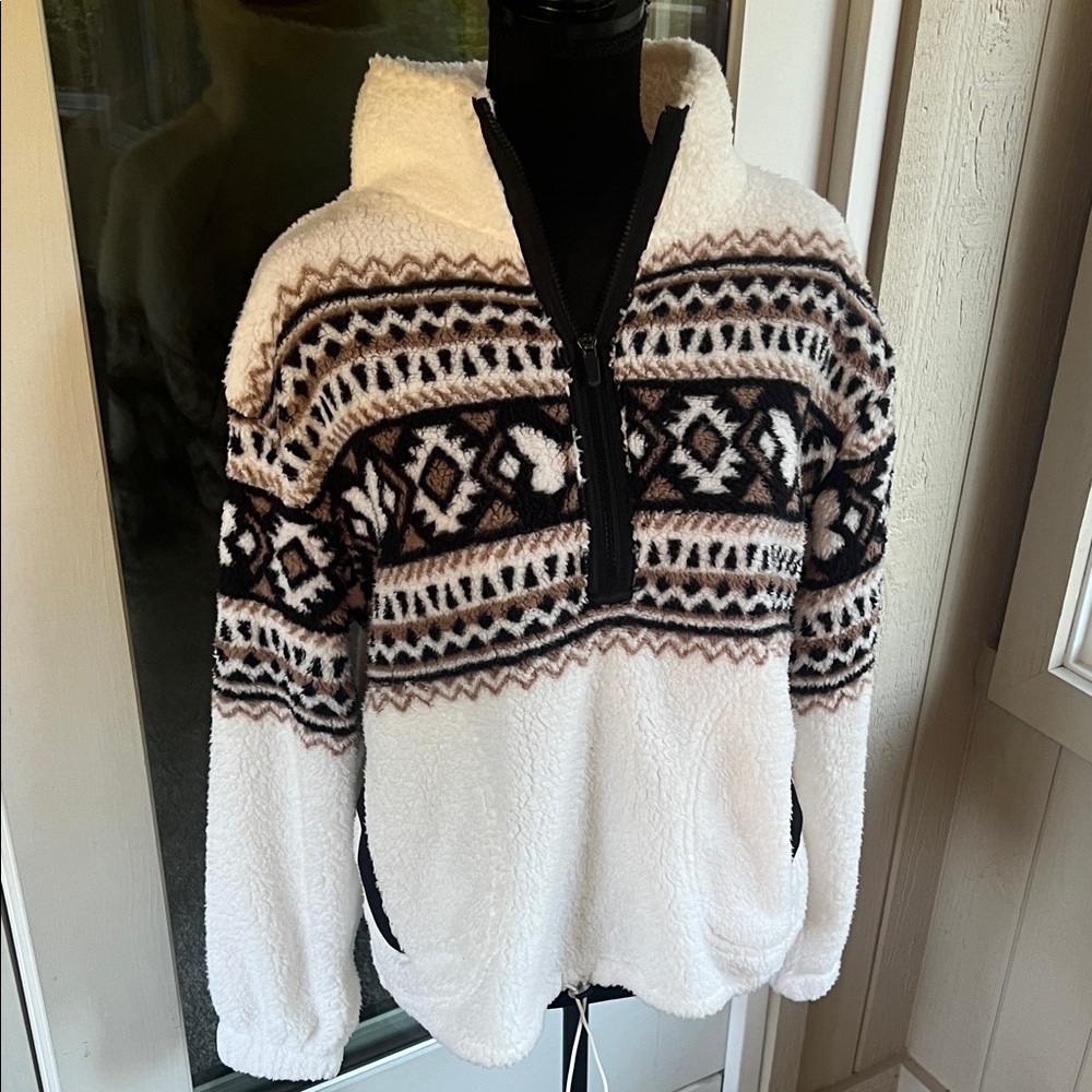 Plush 1/2 zip pull over